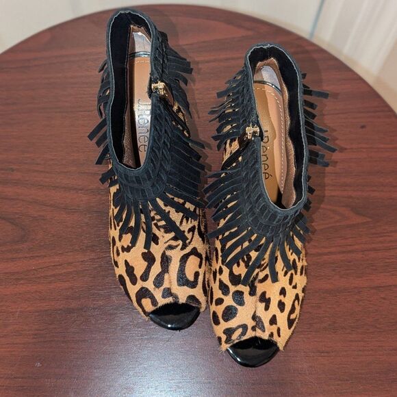 J. Renee Size 6M Saharra Leopard Print Fringe Peep-Toe Ankle Boot - Picture 4 of 8